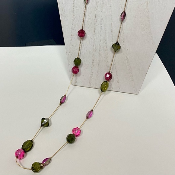 Erica Lyons Pink charming Glass beaded Necklace NWT - Picture 9 of 12